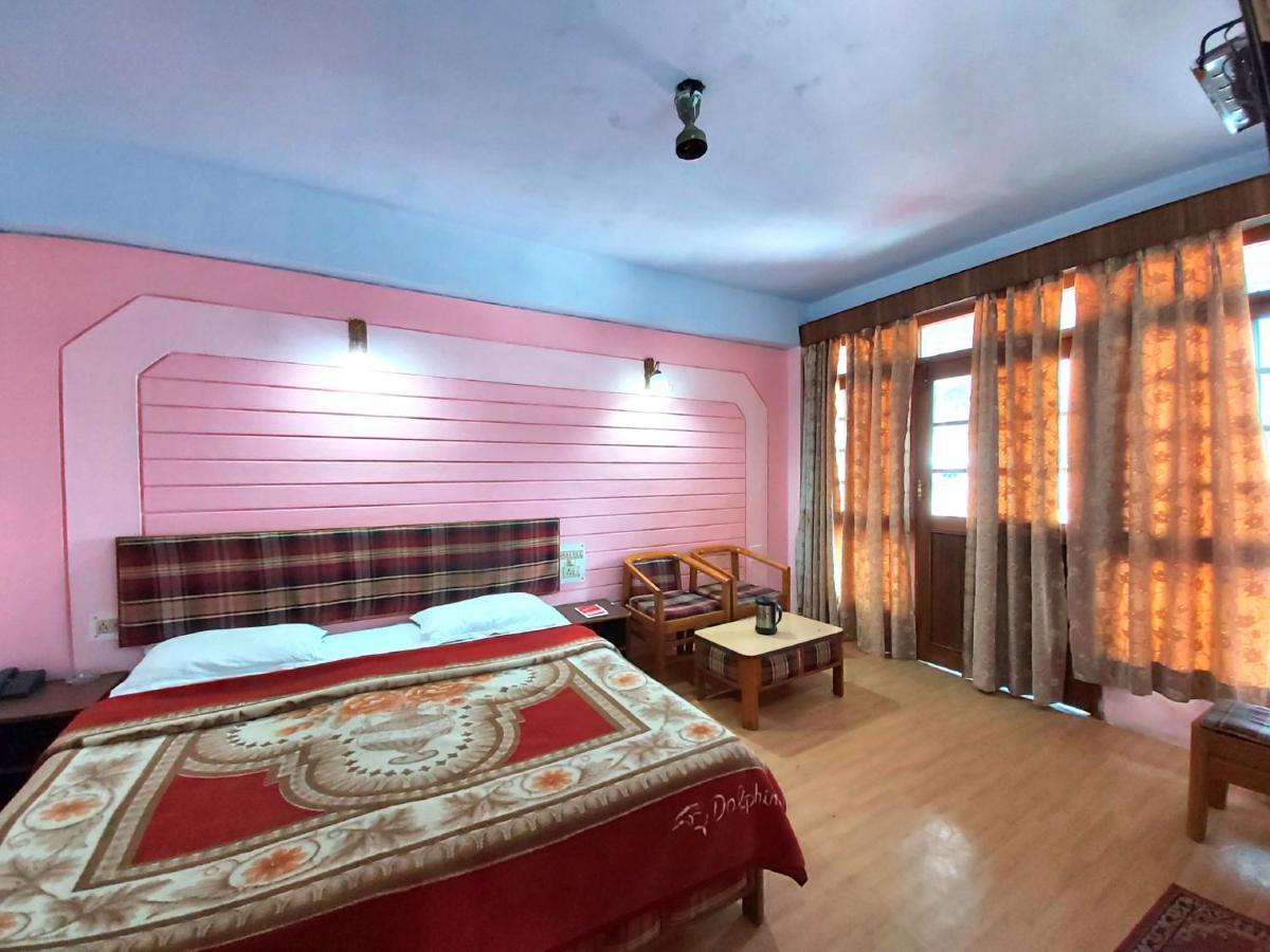 Hotel Radhe Continental ナイニタール エクステリア 写真