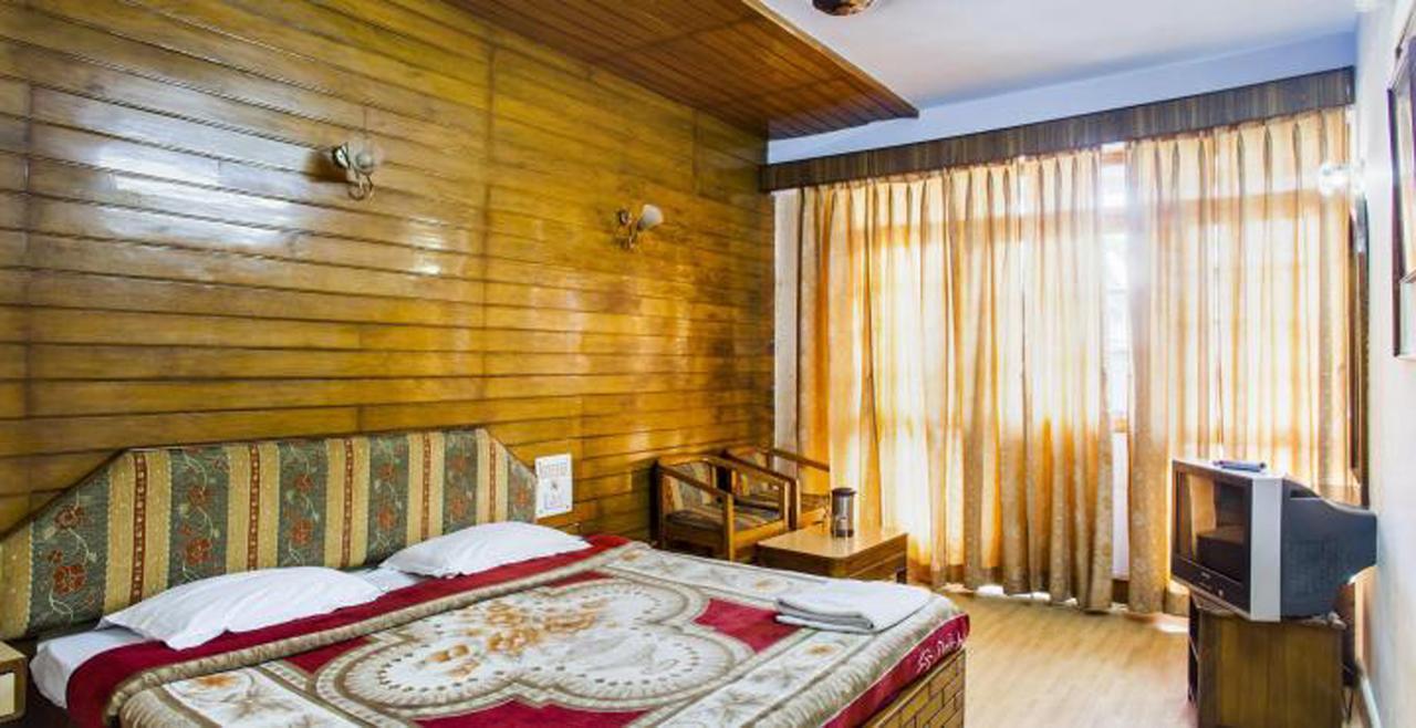 Hotel Radhe Continental ナイニタール エクステリア 写真